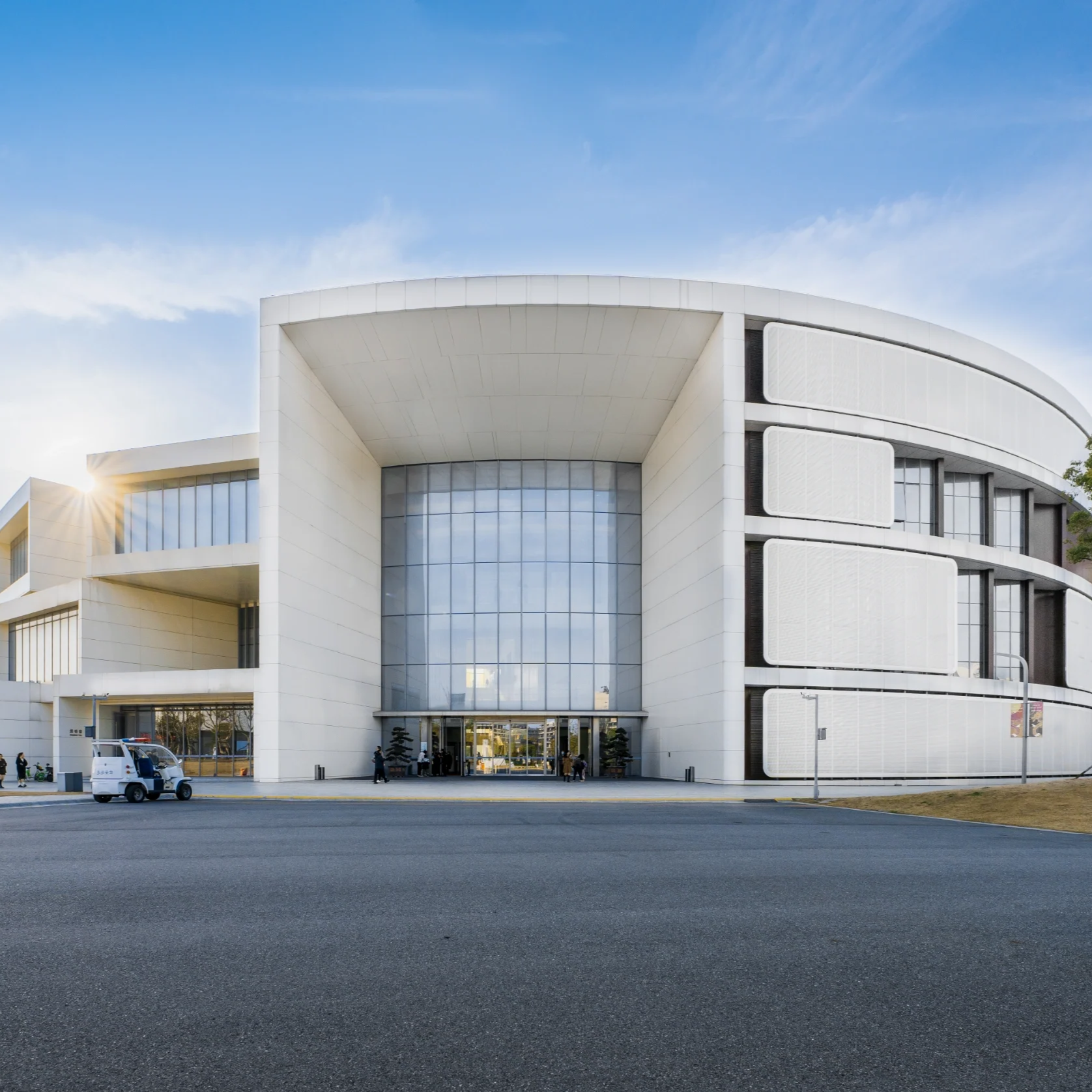 Commercial Showrooms and Art Galleries